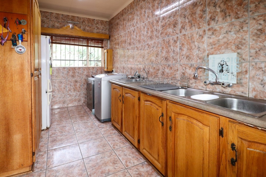 4 Bedroom Property for Sale in La Hoff North West